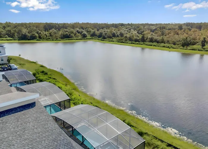 Top 5 Percent Luxury Villa At Storey Lake Mins To Disney